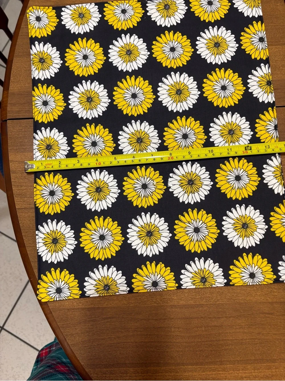 Black & Yellow Daisy Placemats - Set of 4